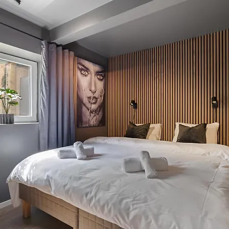 Апартаменти King Bed - Free Parking - Renovated June 2025 Берген